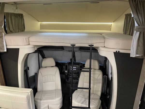 Image00024 2017 Winnebago Class C RV VIEW 24J
