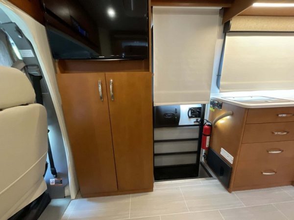 Image00024 2018 Leisure Travel Class C RV Unity U24FX