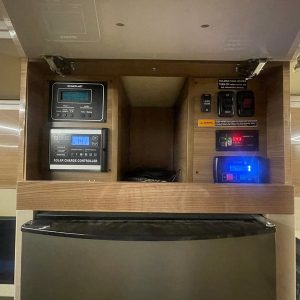 Image00024 2018 Winnebago Class C RV View 24J