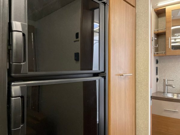 Image00024 2019 Winnebago Class C RV NAVION 24D