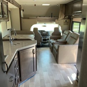 Image00024 2020 Thor Motor Coach Class C RV CHATEAU 31W