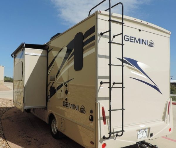 Image00024 2021 Thor Motor Coach Class C RV GEMINI 23TE