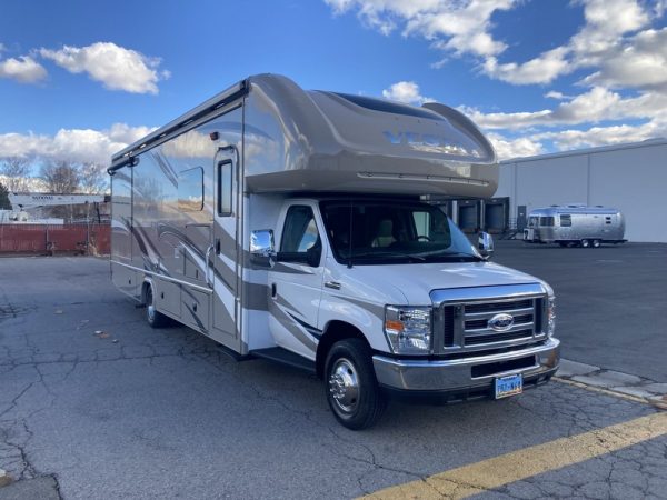Image00025 2017 Holiday Rambler Class C RV Vesta 31U