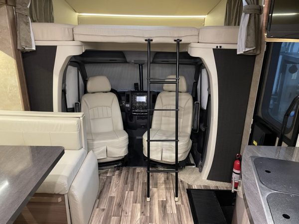 Image00025 2017 Winnebago Class C RV VIEW 24J