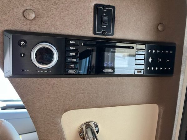 Image00025 2019 Thor Motor Coach Class C RV QUANTUM WS31