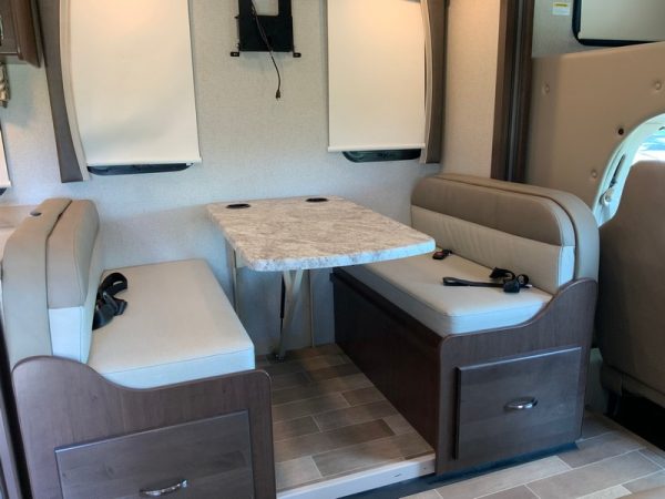 Image00025 2020 Thor Motor Coach Class C RV CHATEAU 31W