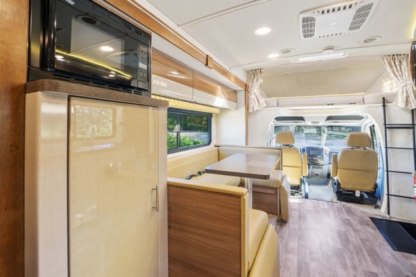 Image00026 2017 Winnebago Class C RV NAVION 24J