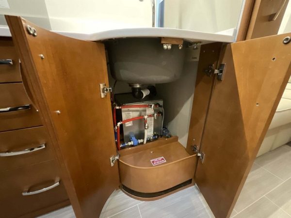 Image00026 2018 Leisure Travel Class C RV Unity U24FX