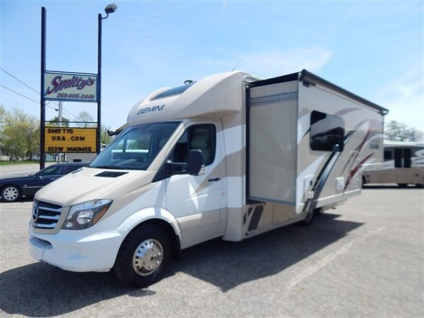 Image00026 2019 Thor Class C RV Gemini 24TF