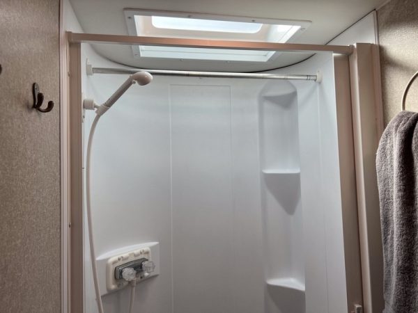 Image00026 2019 Tiffin Motorhomes Class C RV Wayfarer 24TW