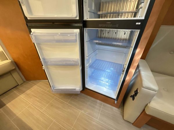 Image00027 2018 Leisure Travel Class C RV Unity U24FX