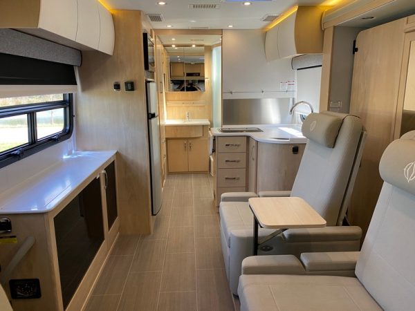Image00027 2018 Leisure Travel Class C RV UNITY U24MB