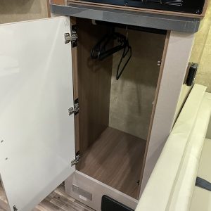 Image00028 2017 Winnebago Class C RV VIEW 24J