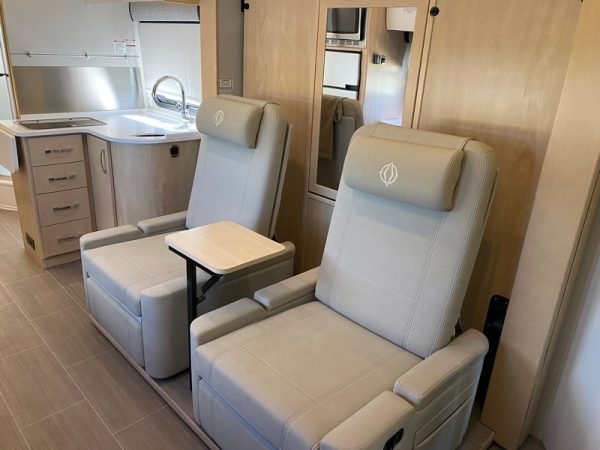 Image00028 2018 Leisure Travel Class C RV UNITY U24MB