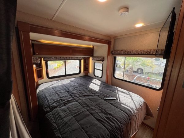 Image00028 2019 Tiffin Motorhomes Class C RV Wayfarer 24TW