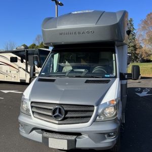 Image00029 2018 Winnebago Class C RV NAVION 24D