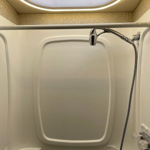 Image00029 2019 Winnebago Class C RV NAVION 24D