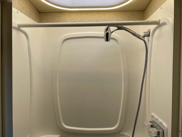 Image00029 2019 Winnebago Class C RV NAVION 24D