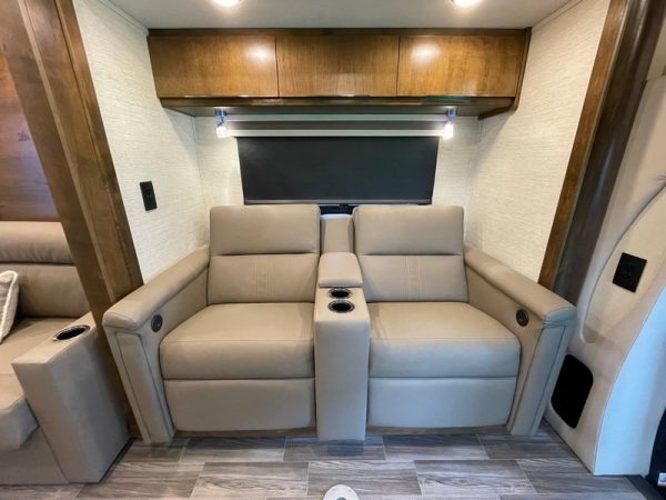 Image00029 2020 Tiffin Motorhomes Class C RV WAYFARER 25RW