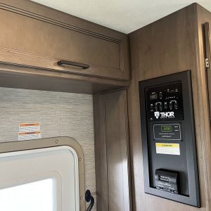Image00029 2021 Thor Motor Coach Class C RV Chateau 31EV