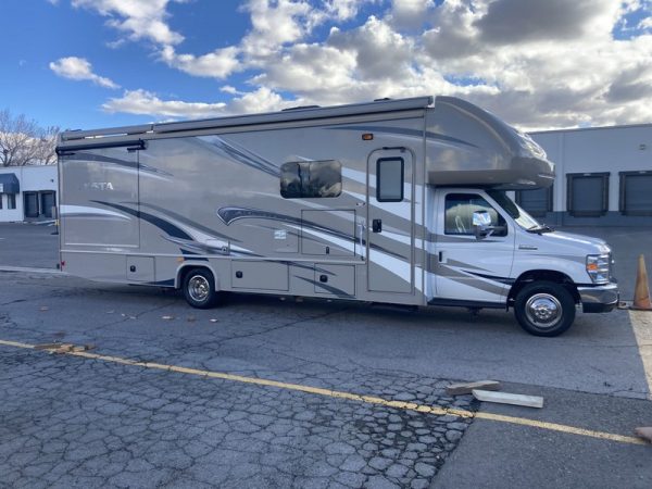 Image00030 2017 Holiday Rambler Class C RV Vesta 31U