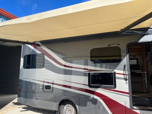 Image00030 2019 Thor Motor Coach Class C RV QUANTUM WS31