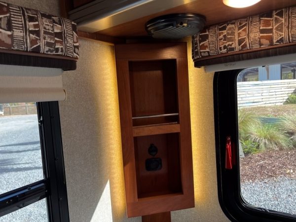 Image00030 2019 Tiffin Motorhomes Class C RV Wayfarer 24TW