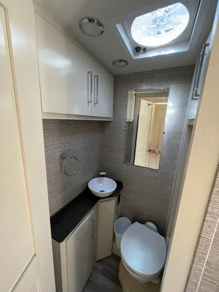 Image00030 2020 Tiffin Motorhomes Class C RV Wayfarer 24TW
