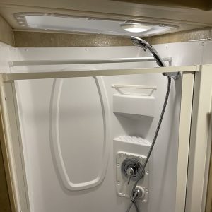 Image00031 2017 Winnebago Class C RV VIEW 24J