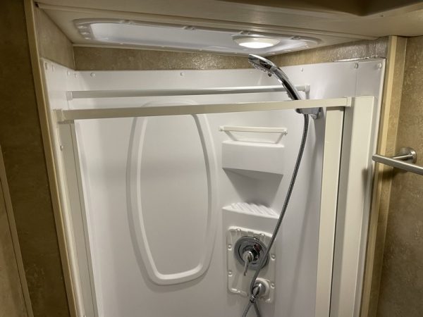Image00031 2017 Winnebago Class C RV VIEW 24J