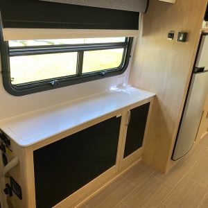 Image00031 2018 Leisure Travel Class C RV UNITY U24MB