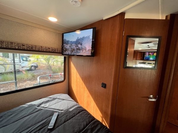 Image00031 2019 Tiffin Motorhomes Class C RV Wayfarer 24TW