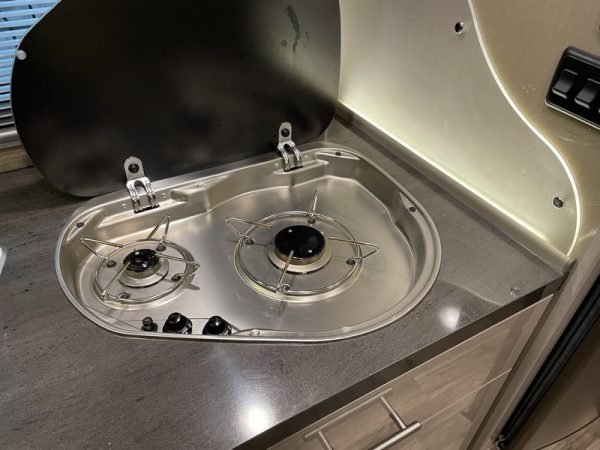 Image00033 2017 Winnebago Class C RV VIEW 24J