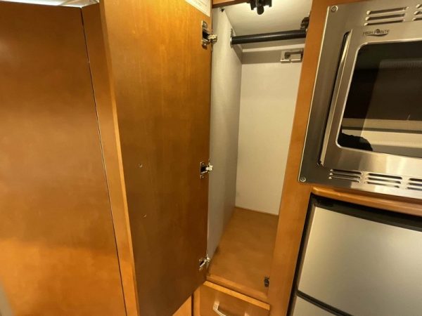 Image00033 2018 Leisure Travel Class C RV Unity U24FX