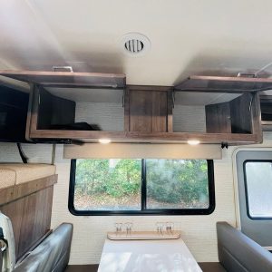 Image00033 2021 Winnebago Class C RV MINNIE WINNIE 25B