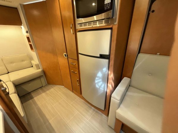 Image00034 2018 Leisure Travel Class C RV Unity U24FX