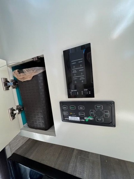 Image00034 2020 Tiffin Motorhomes Class C RV Wayfarer 24TW