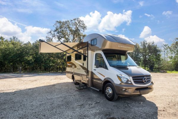 Image00035 2017 Winnebago Class C RV NAVION 24J