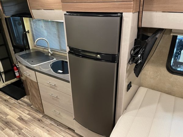Image00036 2017 Winnebago Class C RV VIEW 24J