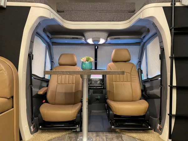 Image00036 2019 Winnebago Class C RV NAVION 24D