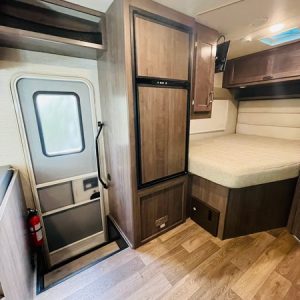 Image00036 2021 Winnebago Class C RV MINNIE WINNIE 25B
