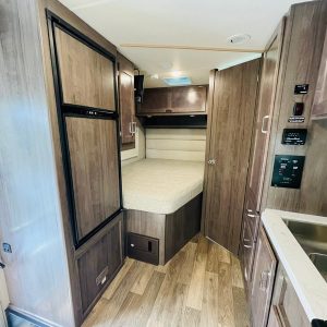 Image00038 2021 Winnebago Class C RV MINNIE WINNIE 25B