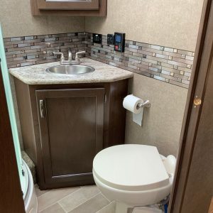 Image00039 2020 Thor Motor Coach Class C RV CHATEAU 31W