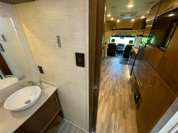 Image00041 2020 Tiffin Motorhomes Class C RV WAYFARER 25RW