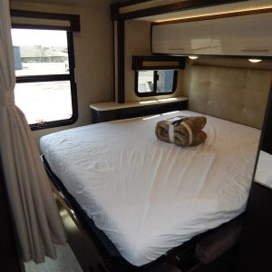 Image00043 2019 Thor Class C RV Gemini 24TF