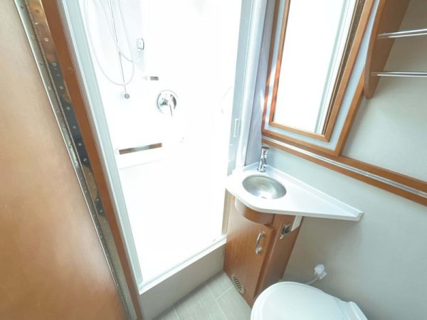 Image00044 2018 Leisure Travel Class C RV Unity U24FX
