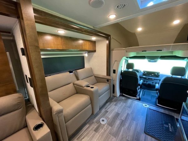 Image00046 2020 Tiffin Motorhomes Class C RV WAYFARER 25RW