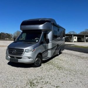 Image00049 2020 Tiffin Motorhomes Class C RV Wayfarer 24TW