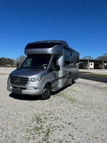 Image00049 2020 Tiffin Motorhomes Class C RV Wayfarer 24TW
