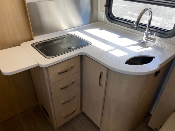 Image00053 2018 Leisure Travel Class C RV UNITY U24MB